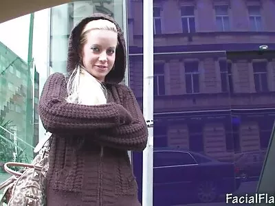 Младо момиче порно със стари хора листа