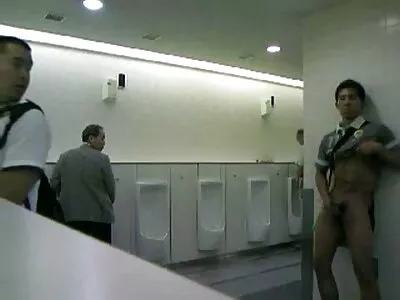 Мъжът се изпразни в устата porno mladi istari на жена си